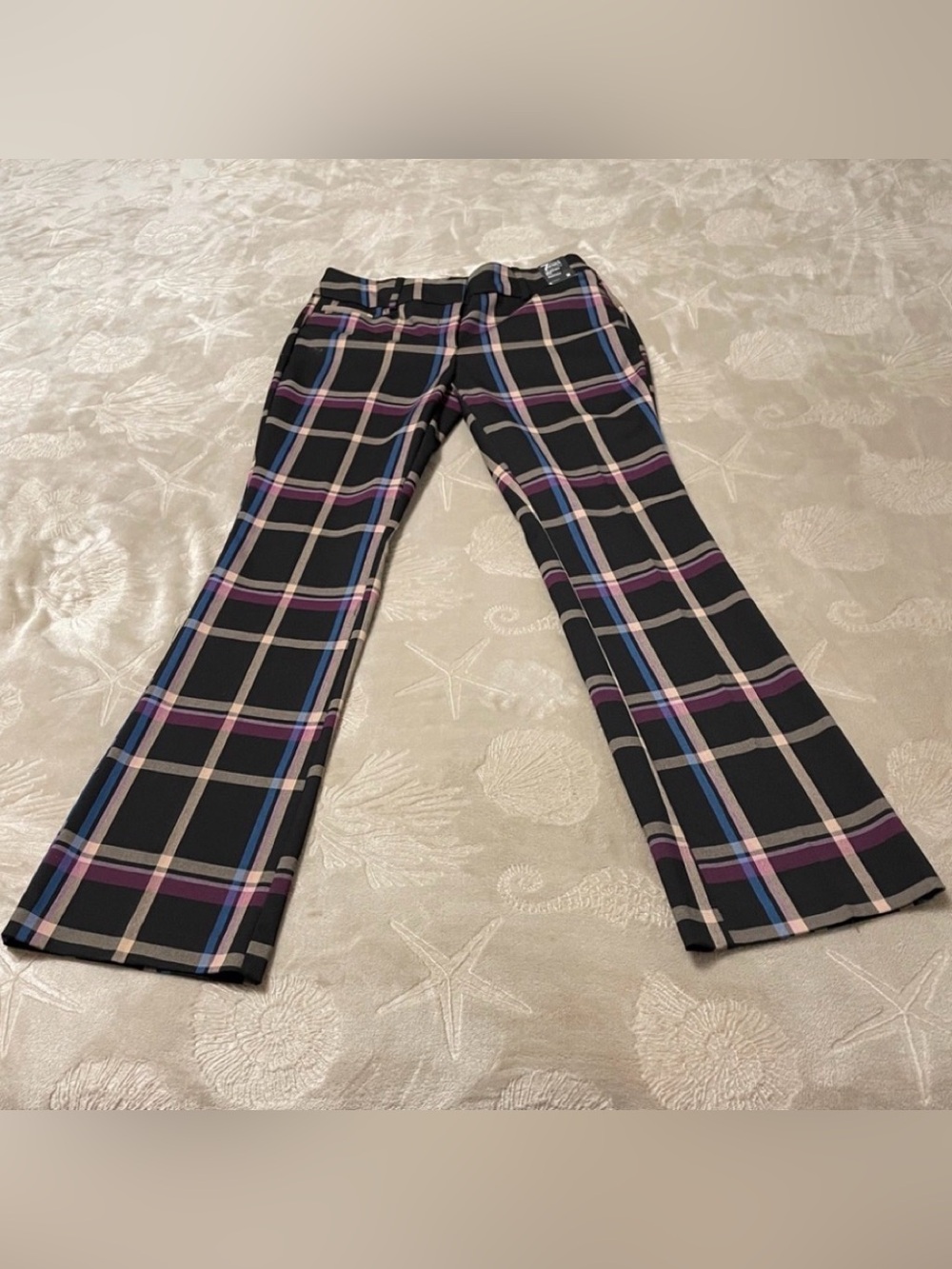LIMITED EDITION! Seventh Avenue Design Studio, New York And Company! Modern Fit!